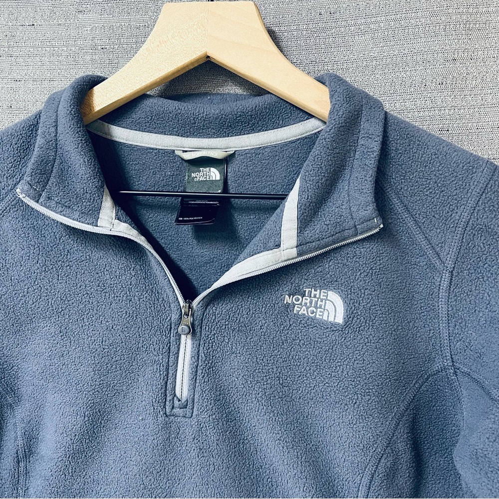The North Face Steel Blue Fleece Quarter Zip Pullover Women’s Large